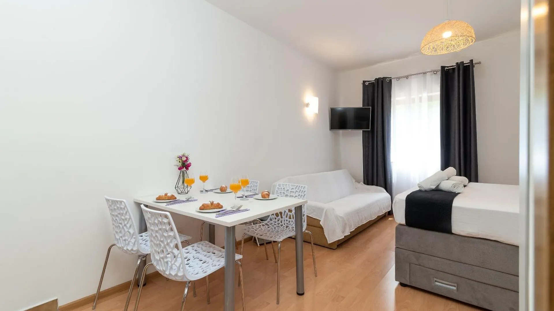 Apartments Bozan Traù