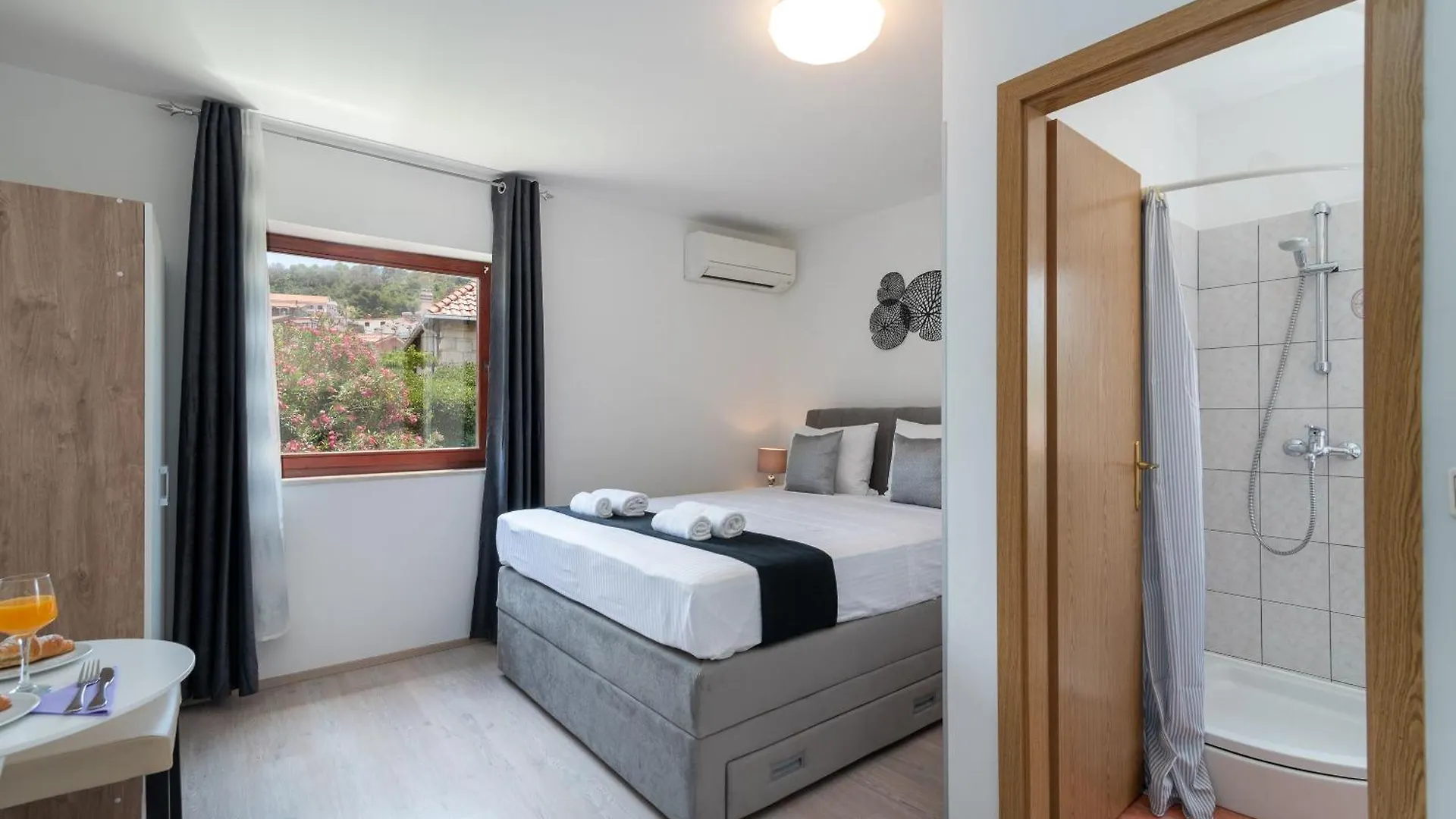 Apartments Bozan Traù